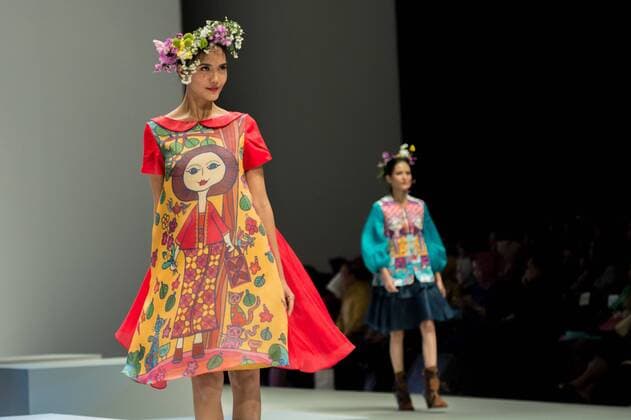 Indonesia Fashion Week - Yogiswari Pradjanti Fashion Show