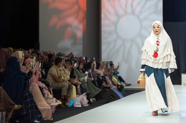 Indonesia Fashion Week - Jawhara Syar I Fashion Show