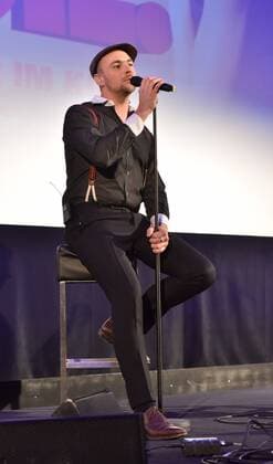 Max Mutzke sings at film premiere Schatz nimm du sie in Köln