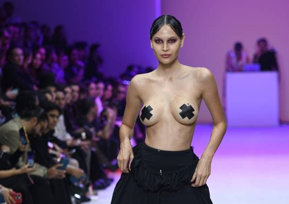 Fashion Week Mexico, HUA fashion show