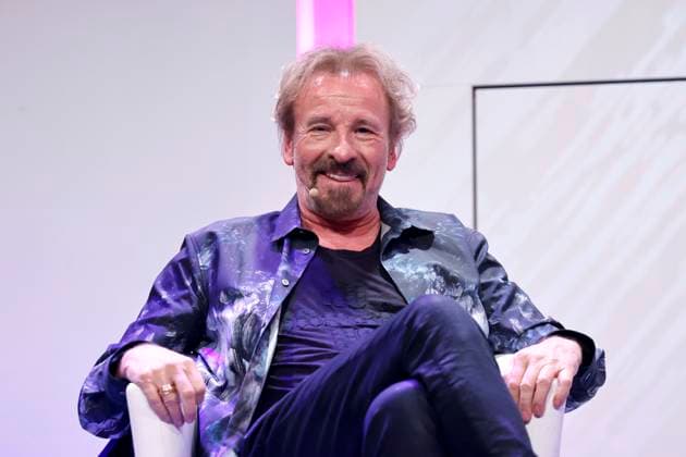 Thomas Gottschalk receives a cancer vaccine, archive footage