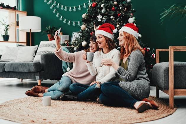 IMAGO Creative, Christmas with friends