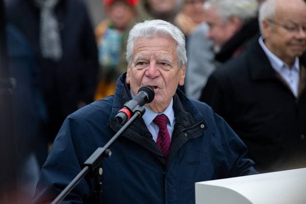 Potsdam, 35th anniversary of the fall of the Berlin Wall, commemorative event with Joachim Gauck at the Glienicke Bridge