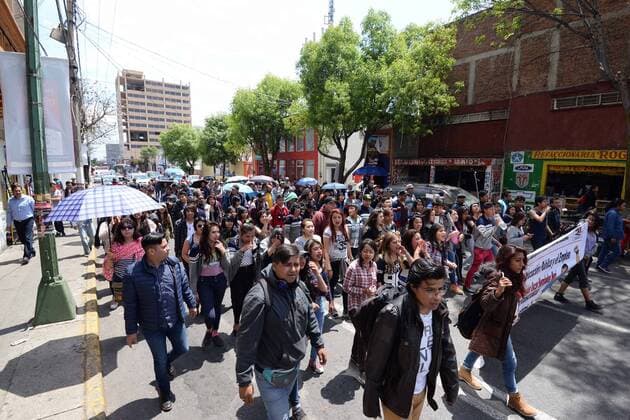 Mexico: Protests against educational reform in Toluca