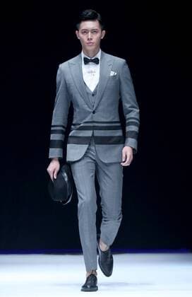 China Fashion Week - Liu Yong Fashion Show