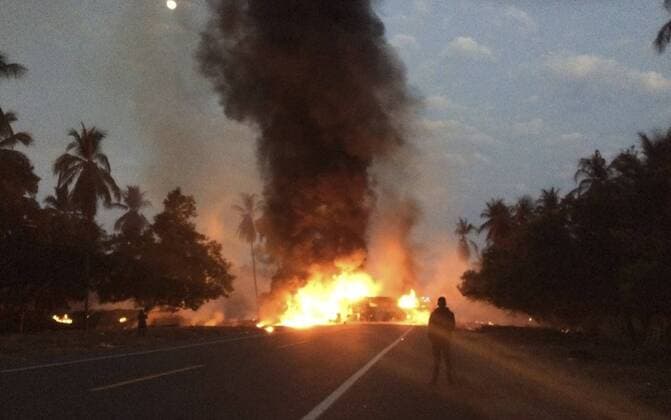 Mexico: Traffic accident in Michoacan