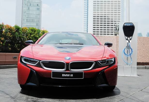 Exclusive BMW model i8 in Indonesia