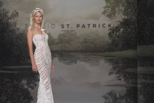 Barcelona Bridal Week - Model Karolina Kurkova on the catwalk
