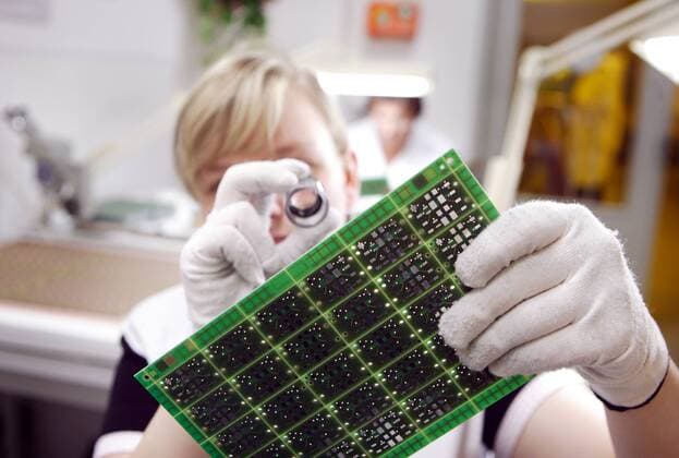 IW study: More and more unfilled positions in the chip industry, archive images