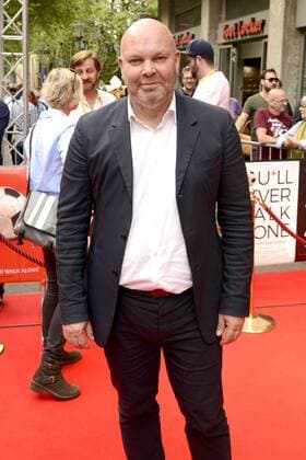 You ll Never Walk Alone Premiere in Essen