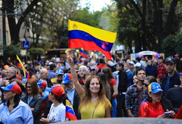 Mexico City, protests against the inauguration of Nicolas Maduro as president of Venezuela