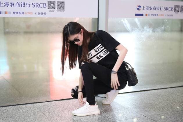 Model He Sui in Shanghai
