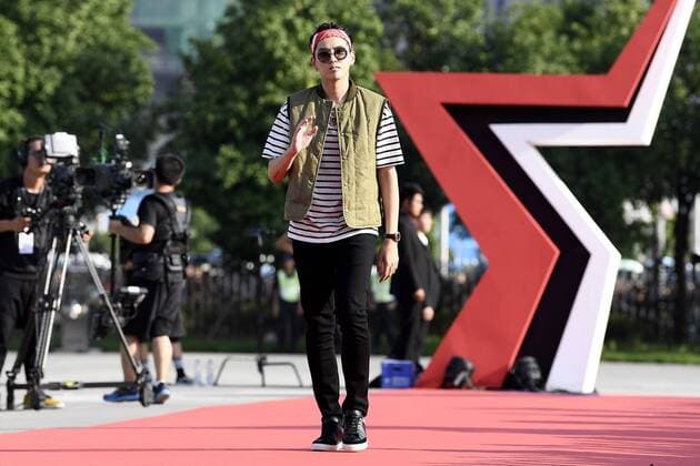 Actor Kris Wu visits basketball game in Shanghai