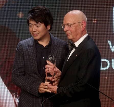 Lang Lang receives award from Atlantic Council in New York