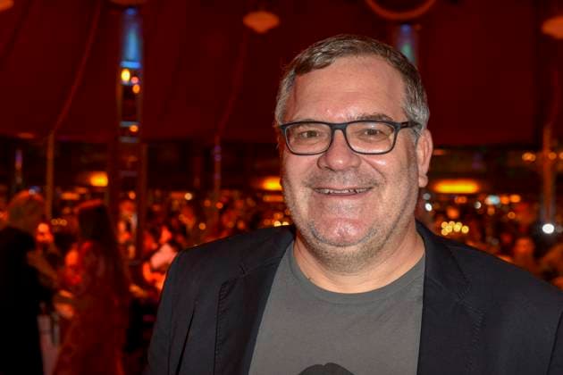 Elton gets an acting role on the ZDF dreamboat