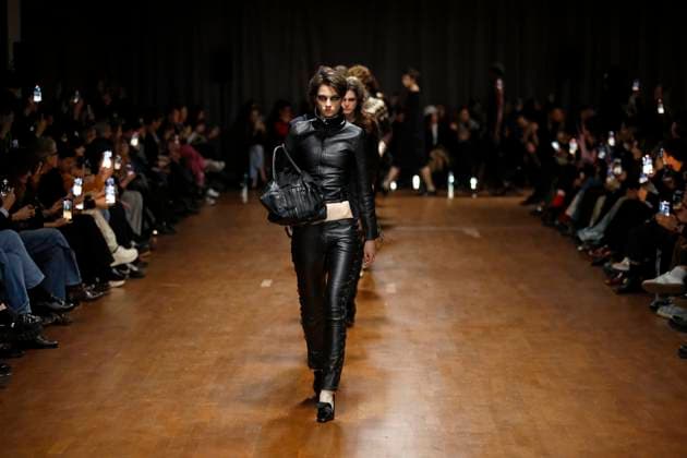 Paris Fashion Week, Hodakowa fashion show