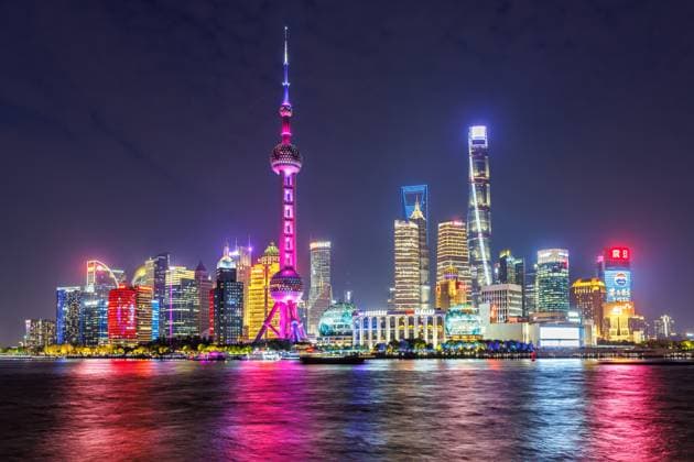 Calendar motifs: Nocturnal skylines
