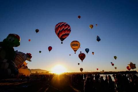 Mexico: Hot air balloons in Leon