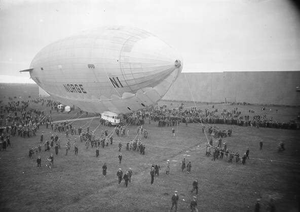 IMAGO International History, Arctic Expeditions, Amundsen, Nobile, Ellsworth, Over the North Pole with the airship Norge 1926