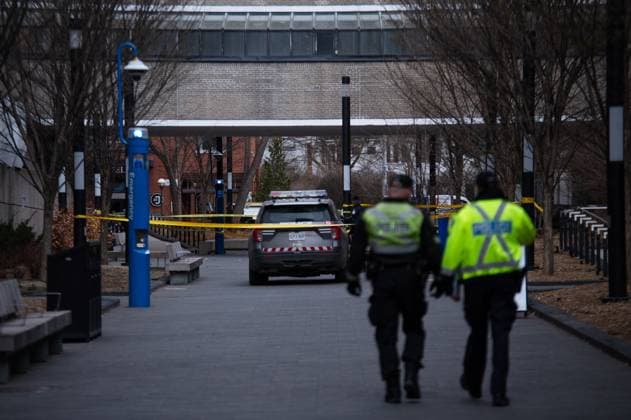 Canada, car hits pedestrians on Toronto Metropolitan University campus