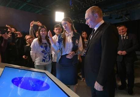 Russia: Putin visits My History Museum in Volgograd