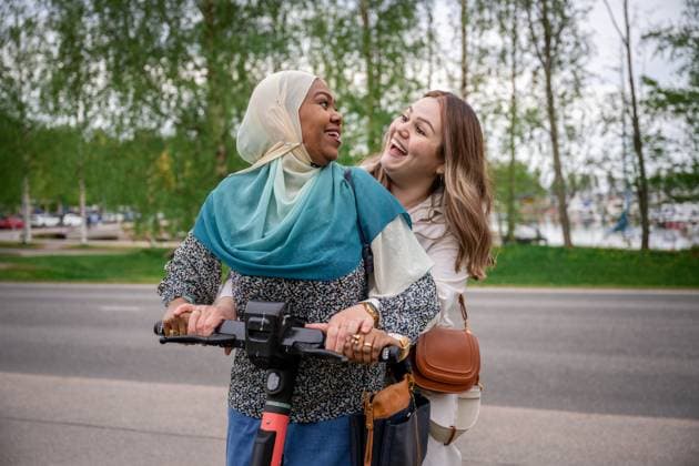 IMAGO Creative, Diversity, Friendship: Best female friends