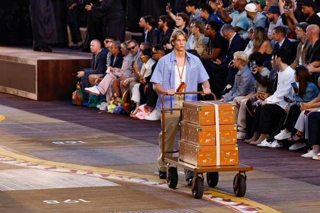 Paris Fashion Week, Louis Vuitton Mens Fashion Show
