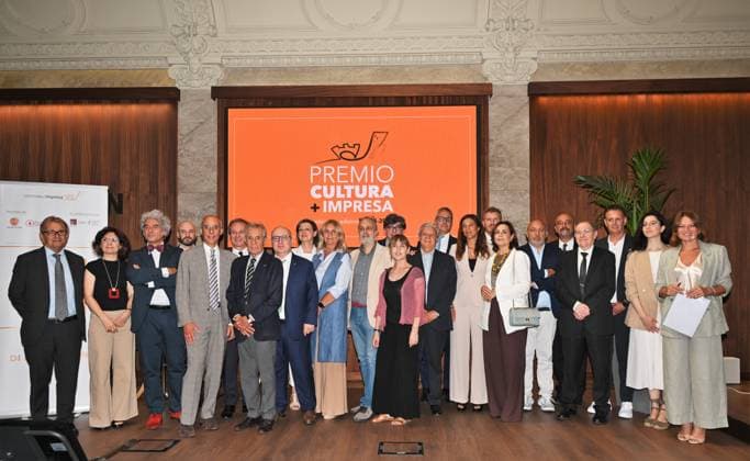 Italy, Culture and Business Award in Milan