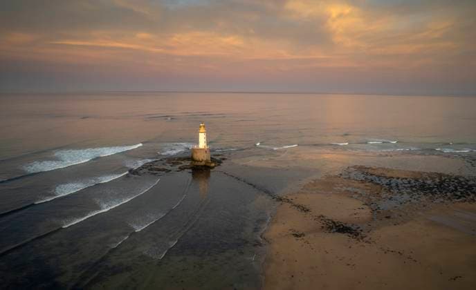 Calendar motifs: Lighthouses