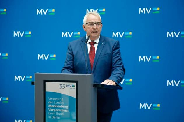 Mecklenburg-Western Pomerania, Minister Backhaus charged in connection with whale rescue, archive images
