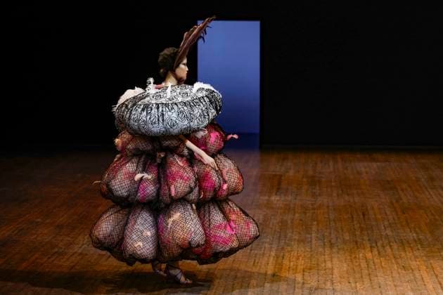 Paris Fashion Week, Viktor and Rolf fashion show