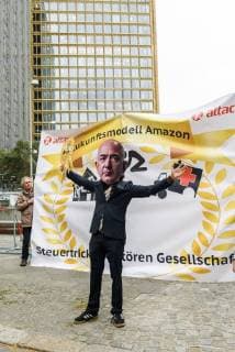 Berlin, Protests against presentation of the Axel Springer Award