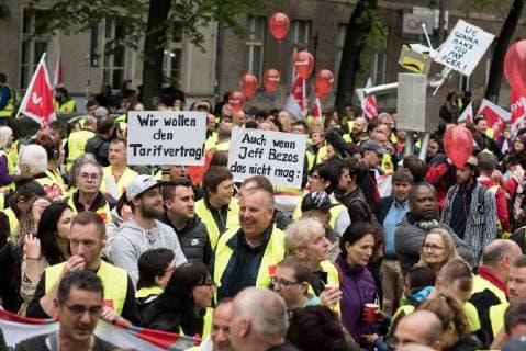 Protest on the occasion of the award of the Amazon founder Jeff Bezos in Berlin