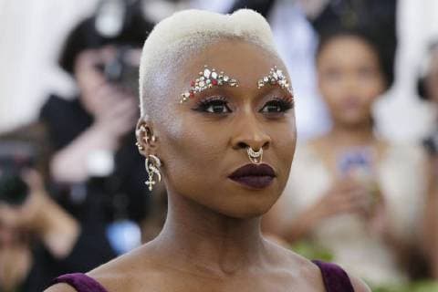 Met Gala - Headdress