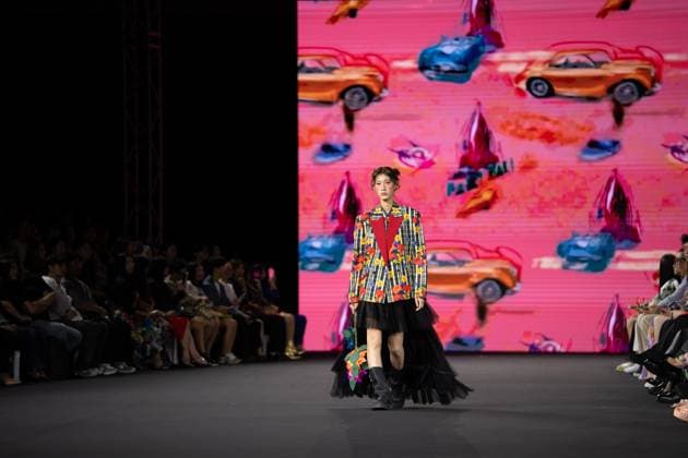 Seoul Fashion Week, Greedilous fashion show