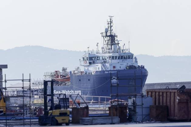 Italian authorities have detained the Sea-Watch 5 for 20 days, archive pictures