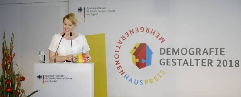 Award Ceremony Demography Designer 2018