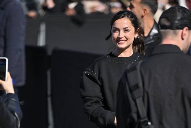 Paris Fashion Week - Louis Vuitton fashion show - Arrival of the guests