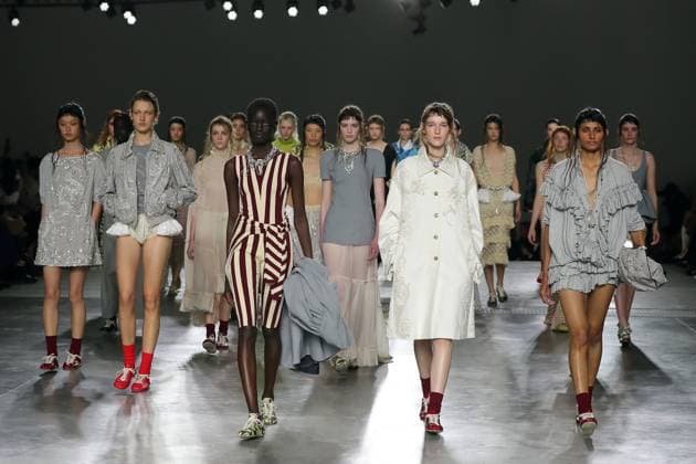 Paris Fashion Week, Dries Van Noten fashion show