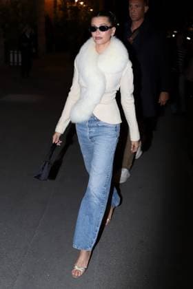 Paris Fashion Week, Hailey Bieber in front of the Crillon Hotel