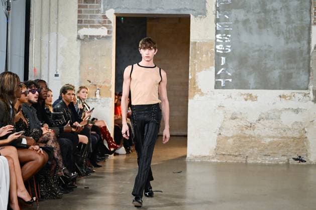 Paris Fashion Week, Pressiat fashion show