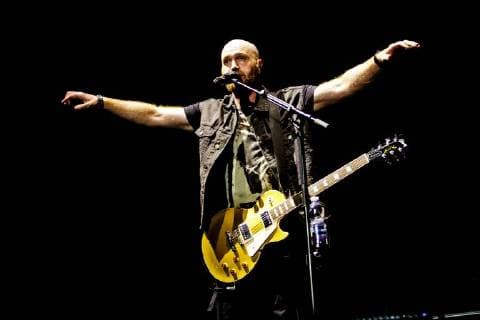 Guitarist Mark Sheehan died