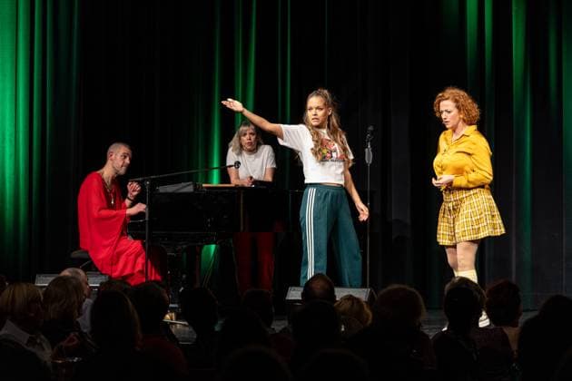 Sisters of Comedy, Nachgelacht at the Haus der Springmaus in Bonn