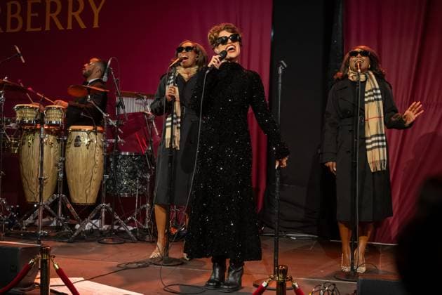Raye at the inauguration of the Christmas decorations at Bloomingdales in New York