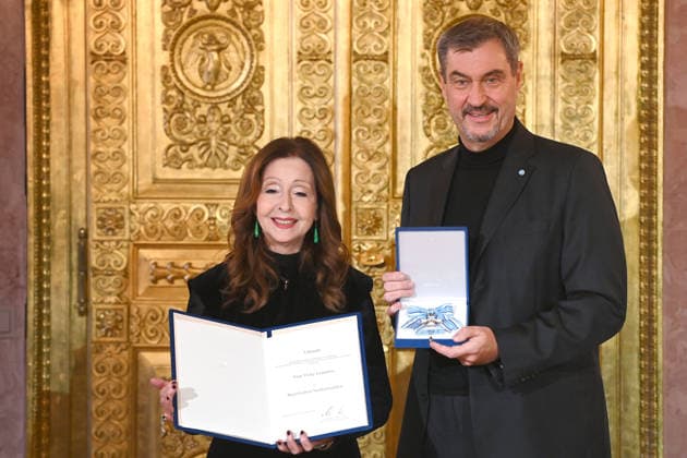 Vicky Leandros receives Bavarian Order of Merit in Munich