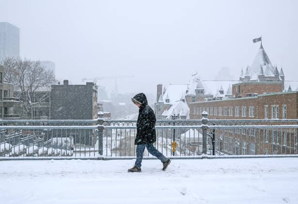 Canada, heavy snowfall in Montreal