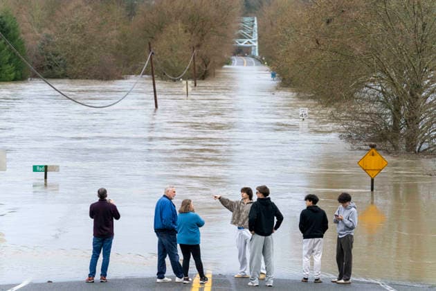 Floods in the USA and Canada