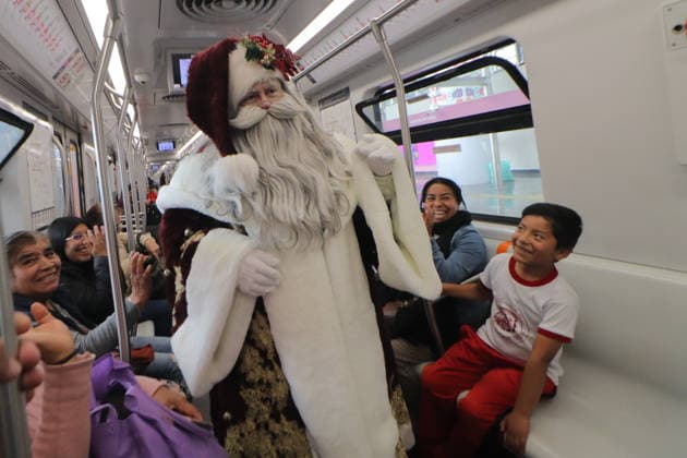 Mexico, Santa actor Joso Miguel Moctezuma in Metro Line 1 in Mexico City