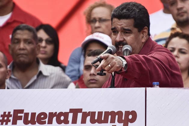 Venezuela, President Maduro probably arrested and taken out of the country, archive pictures