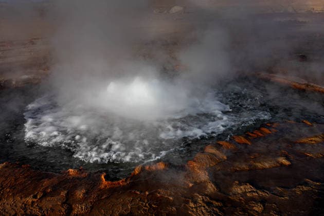 Calendar themes: Hot springs